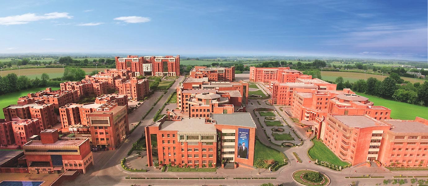 Amity University, Noida : Comprehensive Review (2024)